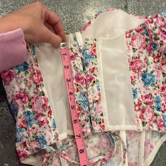 ASOS NWOT Floral Corset - Picture 10 of 11